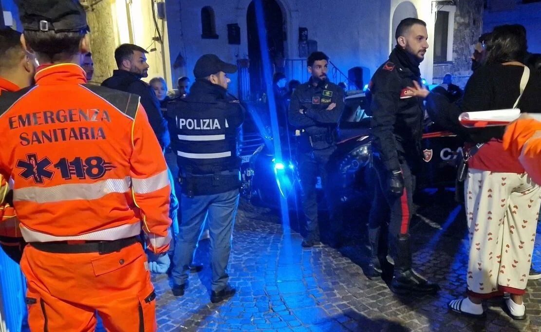 images Aggressione in centro a famiglia dello Srilanka, tre catanzaresi al vaglio dei Carabinieri