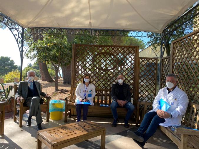 Presentato il XIII Corso di formazione in Ematologia ed Oncologia con il dott. Stefano Molica (VIDEO) images Presentato il XIII Corso di formazione in Ematologia ed Oncologia con il dott. Stefano Molica (VIDEO)