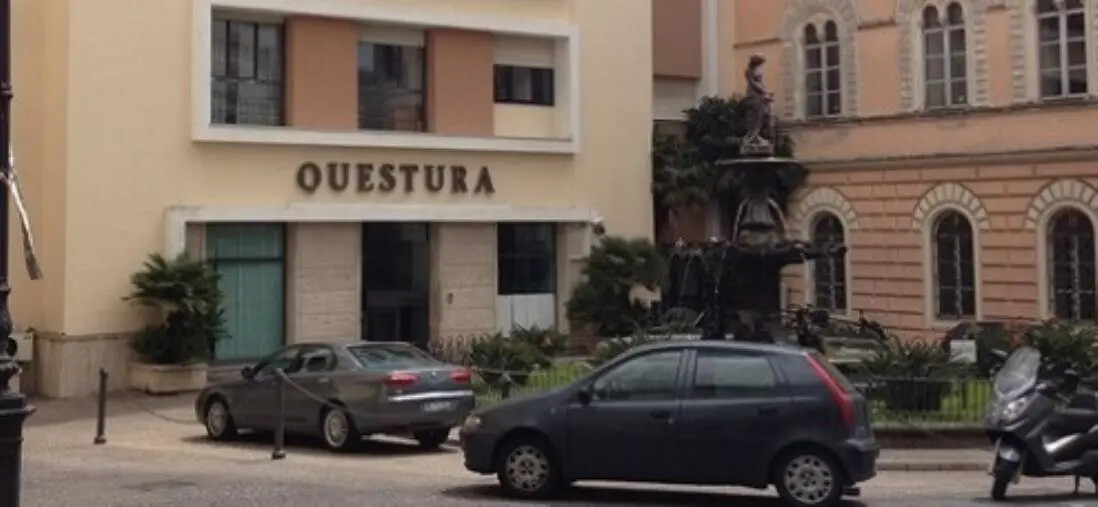 Maltrattamenti alla moglie, eseguito ordine di carcerazione per un 47enne catanzarese images Maltrattamenti alla moglie, eseguito ordine di carcerazione per un 47enne catanzarese