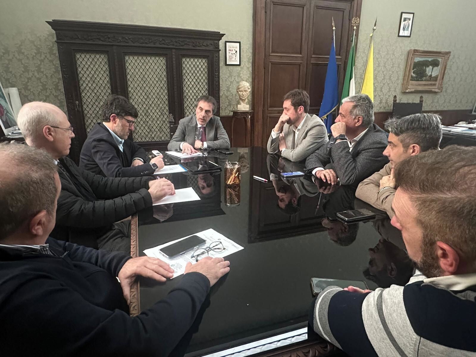 Edificio pericolante via Carlo V: ordinanza di demolizione e messa in sicurezza, da mercoledì senso di marcia provvisorio a scendere via Milelli-via Nuova images Edificio pericolante via Carlo V: ordinanza di demolizione e messa in sicurezza, da mercoledì senso di marcia provvisorio a scendere via Milelli-via Nuova