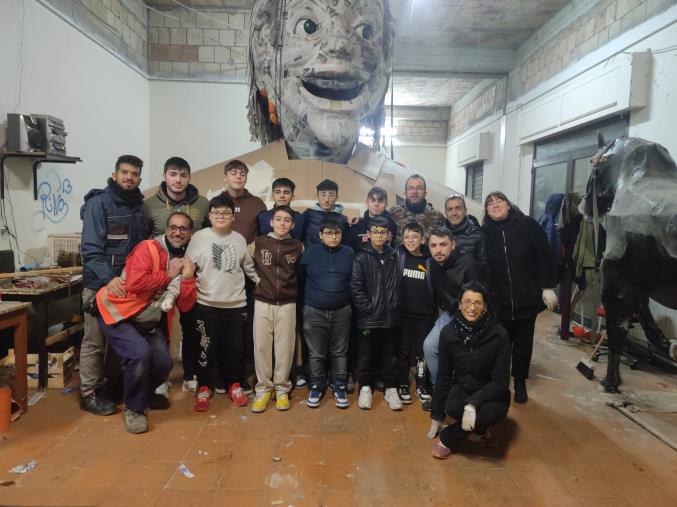 Il Carnevale Squillacese pronto a colorare il 2024: sfilata dei carri l'11 febbraio (FOTO) images Il Carnevale Squillacese pronto a colorare il 2024: sfilata dei carri l'11 febbraio (FOTO)