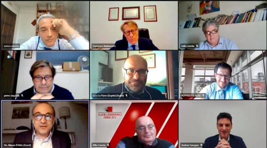 “L’Europa per i Comuni”: il prof De Rose presenta il suo nuovo libro images “L’Europa per i Comuni”: il prof De Rose presenta il suo nuovo libro