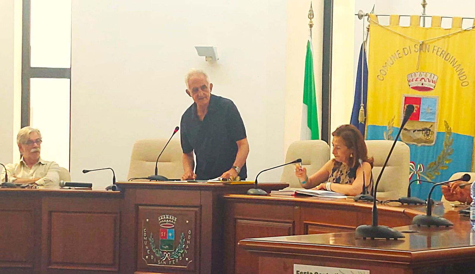San Ferdinando, il sindaco Gaetano: "Trasferimento dei migranti concluso, operazione lampo" images San Ferdinando, il sindaco Gaetano: "Trasferimento dei migranti concluso, operazione lampo"