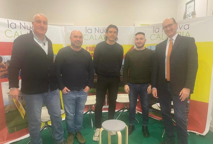 Il Processo Giallorosso. Il Catanzaro torna a vincere e il Bari si avvicina: in studio con "Lito" Fazio (GUARDA LA DIRETTA) images Il Processo Giallorosso. Il Catanzaro torna a vincere e il Bari si avvicina: in studio con "Lito" Fazio (GUARDA LA DIRETTA)