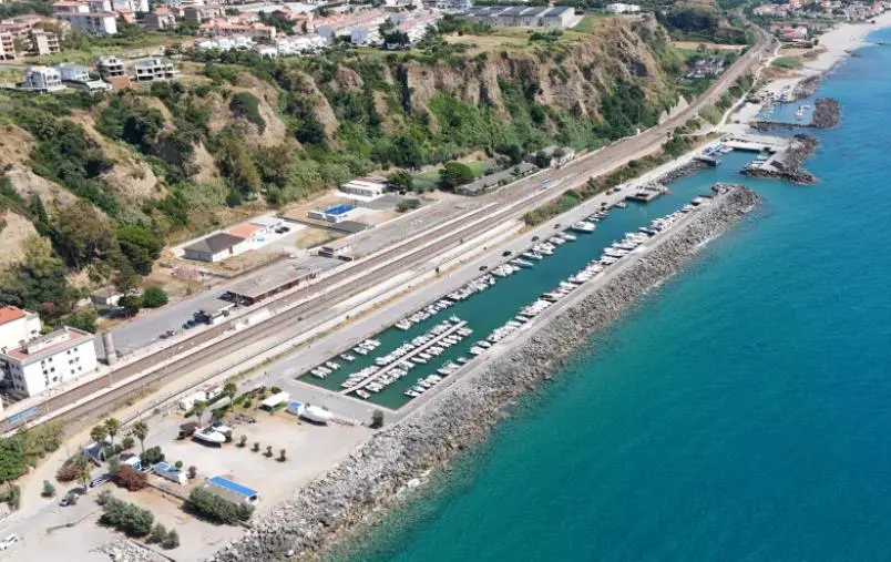 Confermato il rifinanziamento del Porto di Belvedere Marittimo images Confermato il rifinanziamento del Porto di Belvedere Marittimo