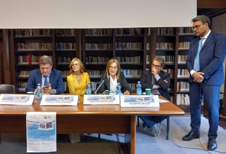 Panpenalismo, Epifanio: "Una pia illusione pensare di risolvere il problema della società col diritto penale" images Panpenalismo, Epifanio: "Una pia illusione pensare di risolvere il problema della società col diritto penale"