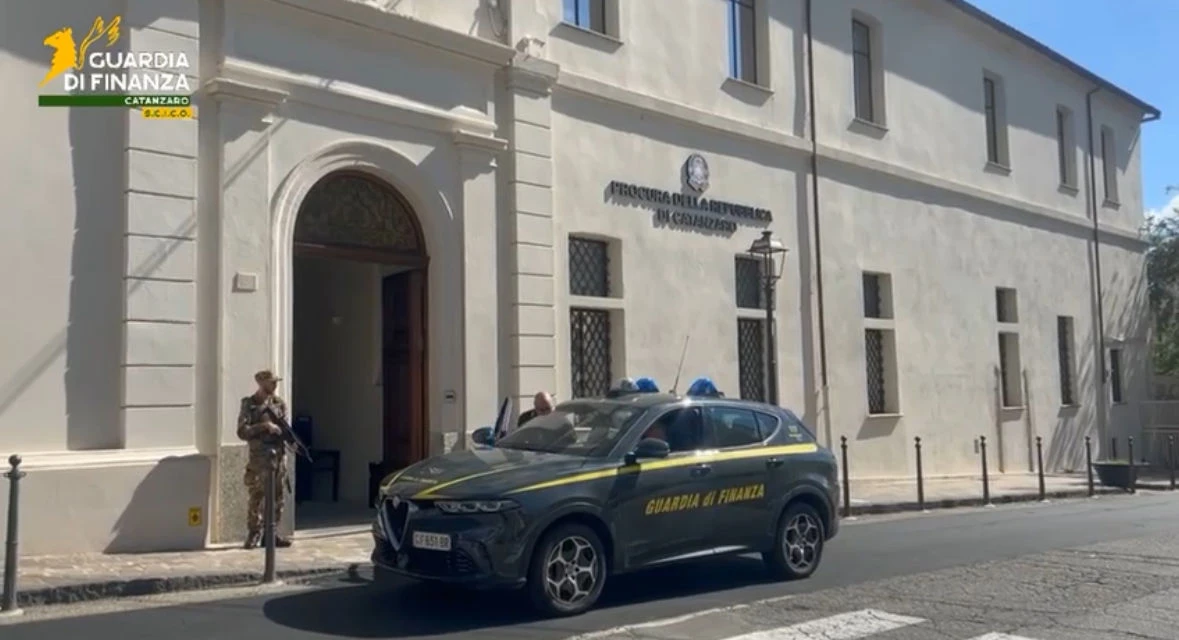 ‘Ndrangheta, sequestrati beni per 4,5 milioni di euro a due esponenti della cosca “Anello Fruci”