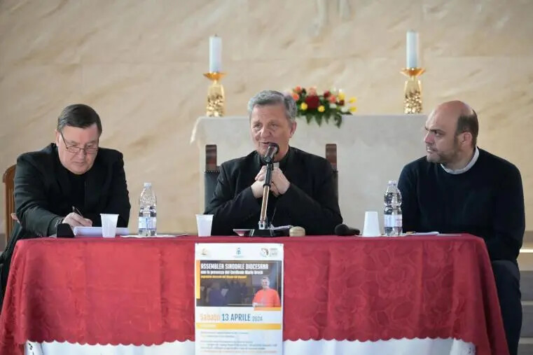 Incontro a Catanzaro con il Segretario Generale del Sinodo dei Vescovi Mario Grech images Incontro a Catanzaro con il Segretario Generale del Sinodo dei Vescovi Mario Grech