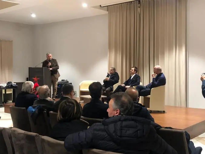 images Nuova tappa a Pizzo calabro per la campagna "Radici" promossa da FI