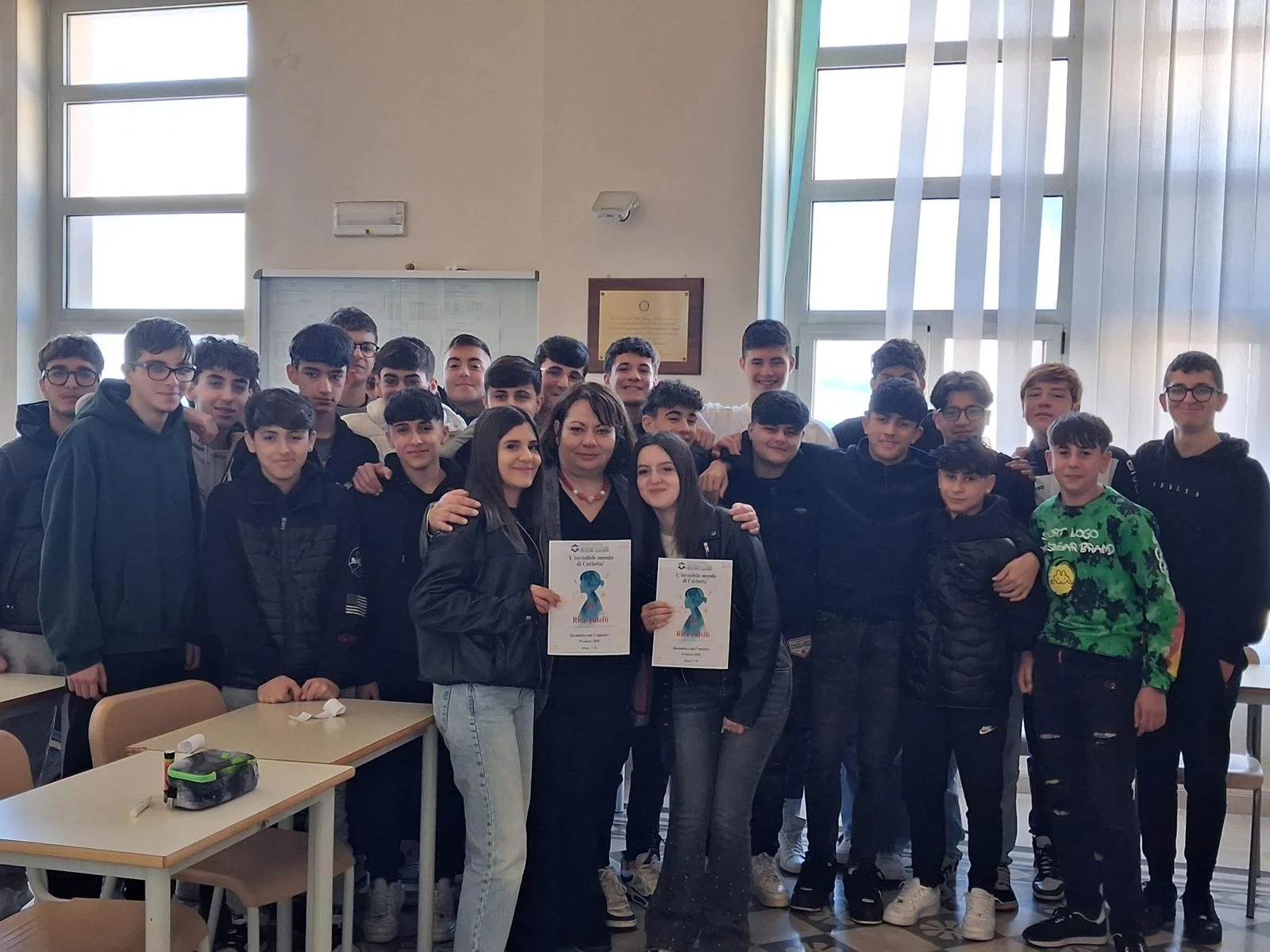 Legalità e consapevolezza: all’Istituto “Ercolino Scalfaro” la presentazione de L’invisibile mondo di Carlotta