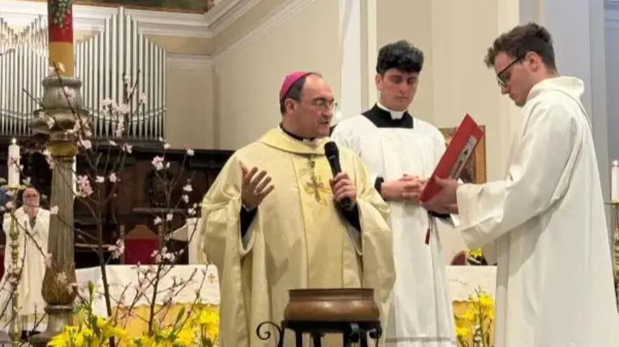 Lamezia, l'arcivescovo Parisi: "La Pasqua è il cuore di tutto il progetto di Dio" images Lamezia, l'arcivescovo Parisi: "La Pasqua è il cuore di tutto il progetto di Dio"