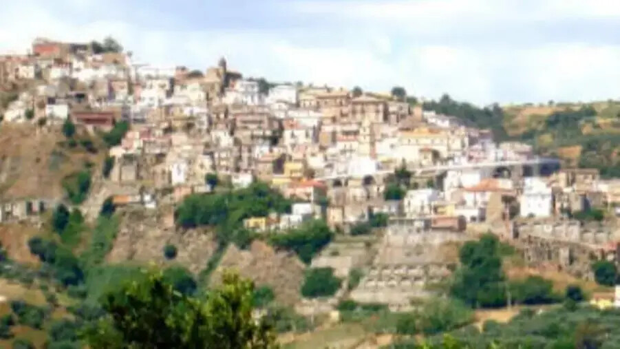 images Melissa (Kr), possibile scioglimento del Comune per infiltrazioni mafiose: i candidati rinunciano alla presentazione delle liste 