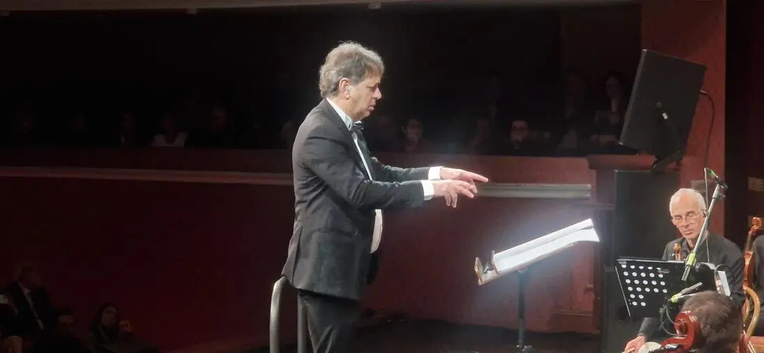 images Morricone celebra il genio del padre con talento e sobrietà: grande apertura per il Politeama di Catanzaro 