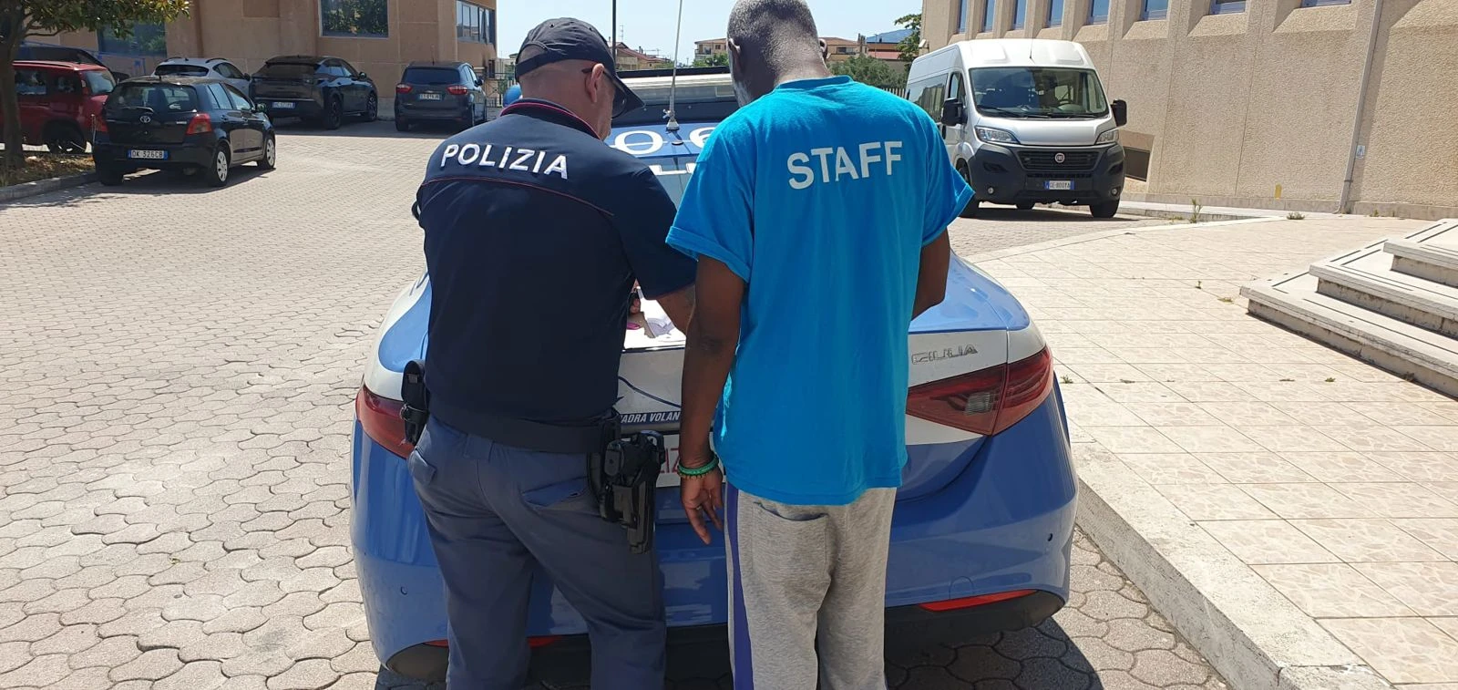 Catanzaro, il Questore dispone il trattenimento di un cittadino straniero irregolare ritenuto pericoloso
