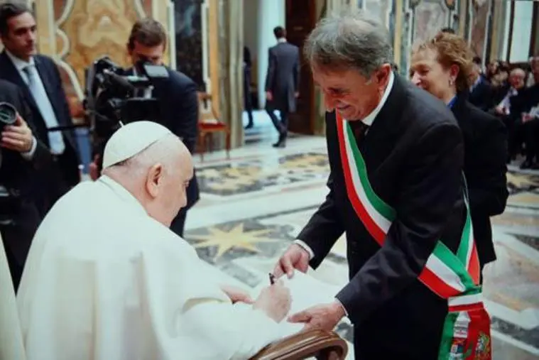 images Addio a Papa Francesco, il ricordo del sindaco di Drapia Alessandro Porcelli