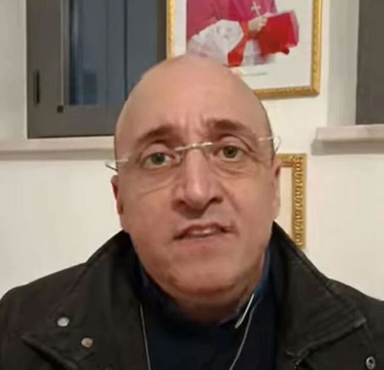 Don Roberto Corapi: "La guerra disumanizza tutti “ images Don Roberto Corapi: "La guerra disumanizza tutti “