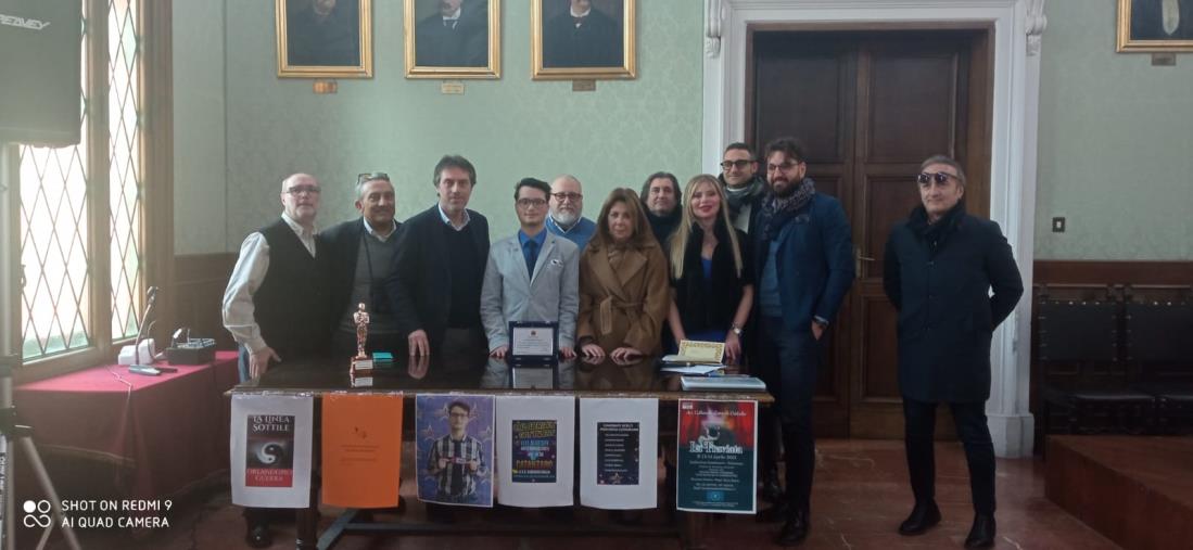 Catanzaro, premiato il giovane prodigio Orlando Pio Guerra images Catanzaro, premiato il giovane prodigio Orlando Pio Guerra