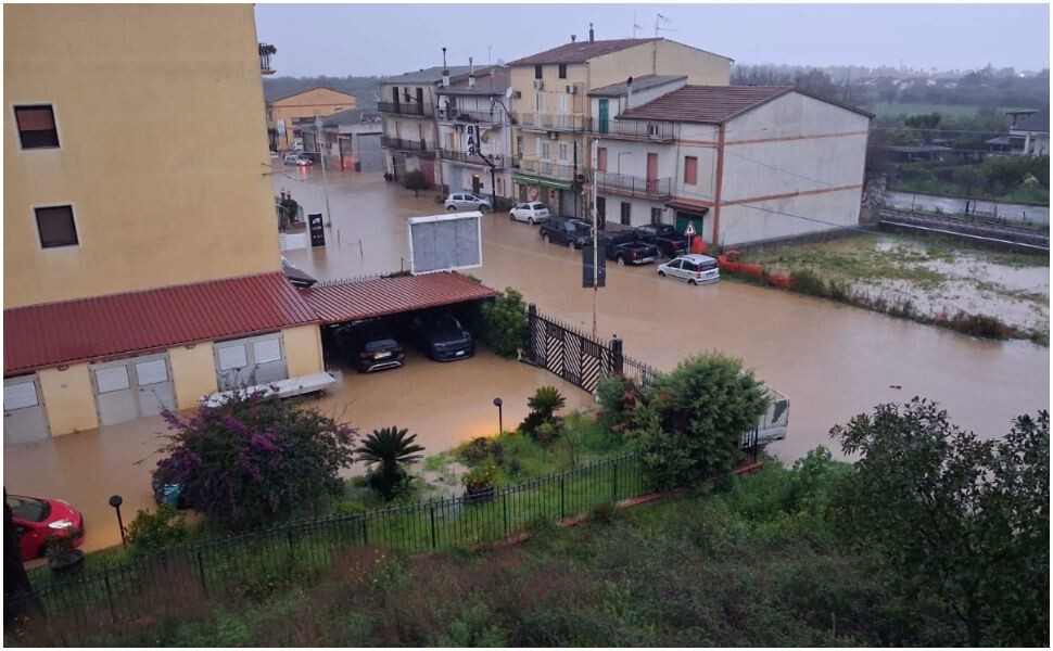 images Maltempo nel Cosentino, a Caloveto scuole chiuse anche domani 