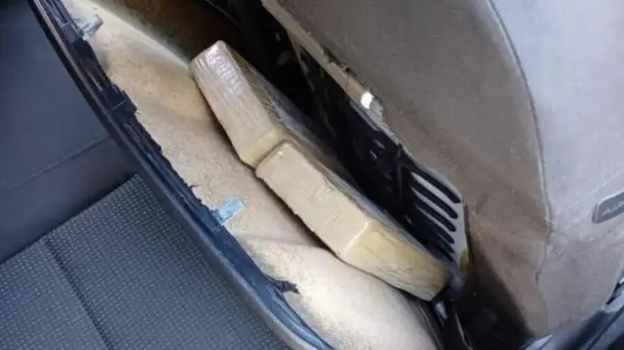 Lamezia Terme, due chili di cocaina sequestrati in un’auto images Lamezia Terme, due chili di cocaina sequestrati in un’auto