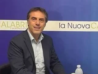 Il prof catanzarese Carbone insignito del premio Szent-Györgyi 2026, gli auguri del sindaco Fiorita 