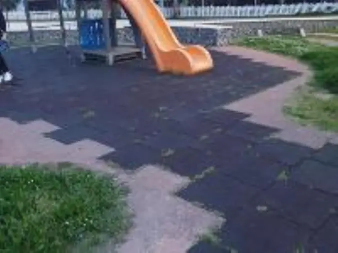 Parco giochi di Giovino, Silipo: “I bambini meritano rispetto” images Parco giochi di Giovino, Silipo: “I bambini meritano rispetto”