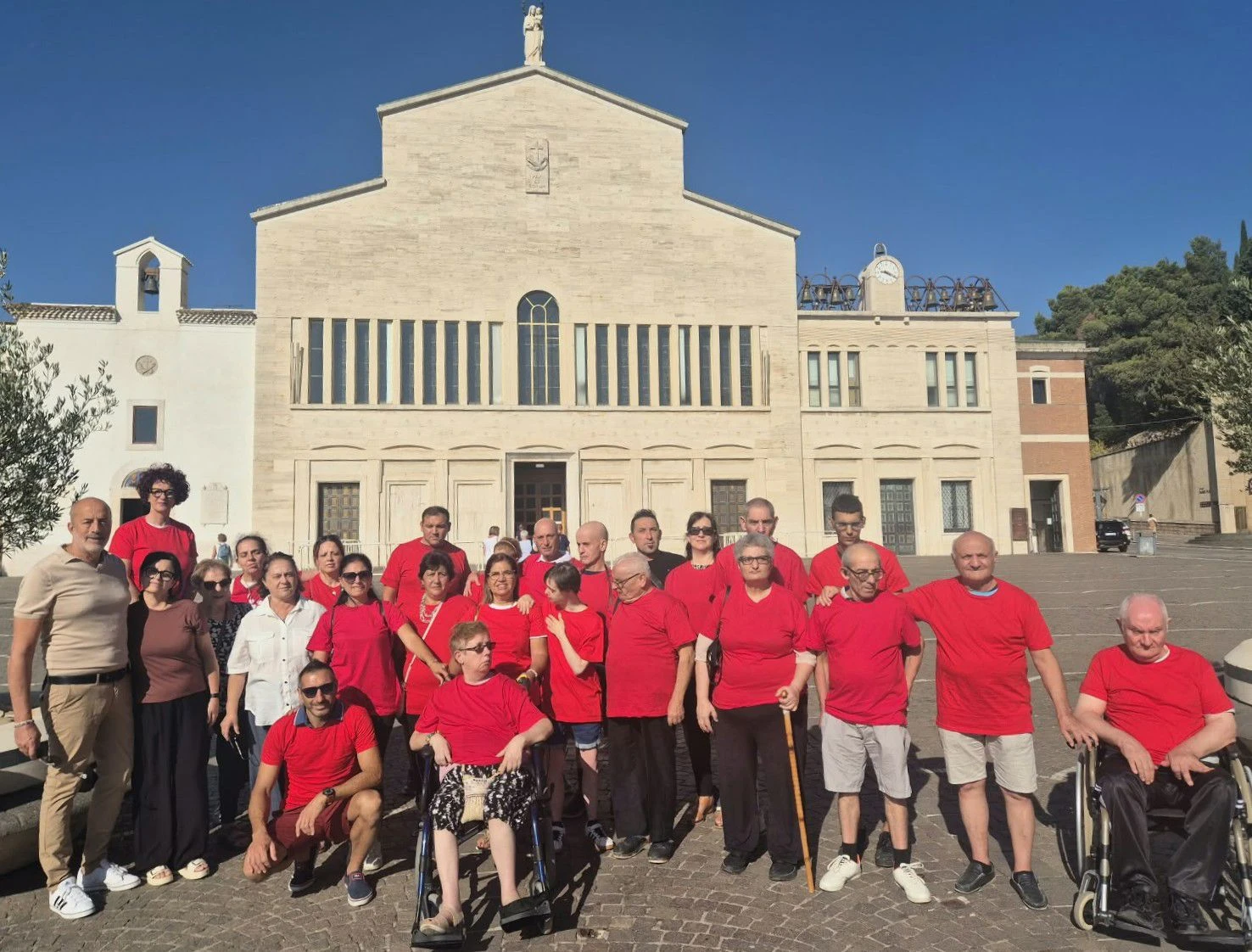 Viaggio a San Giovanni Rotondo nel segno della cura e della solidarietà per gli operatori Ualsi Maria Santissima di Cropani Marina