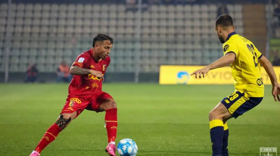 images Us Catanzaro 1929, a D’Andrea diagnosticata lesione post-traumatica del menisco destro 