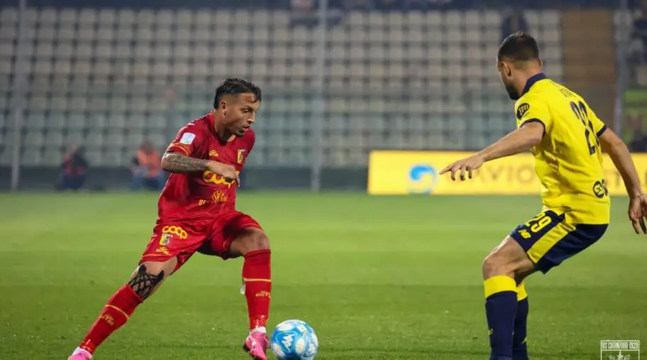 Us Catanzaro 1929, a D’Andrea diagnosticata lesione post-traumatica del menisco destro  images Us Catanzaro 1929, a D’Andrea diagnosticata lesione post-traumatica del menisco destro