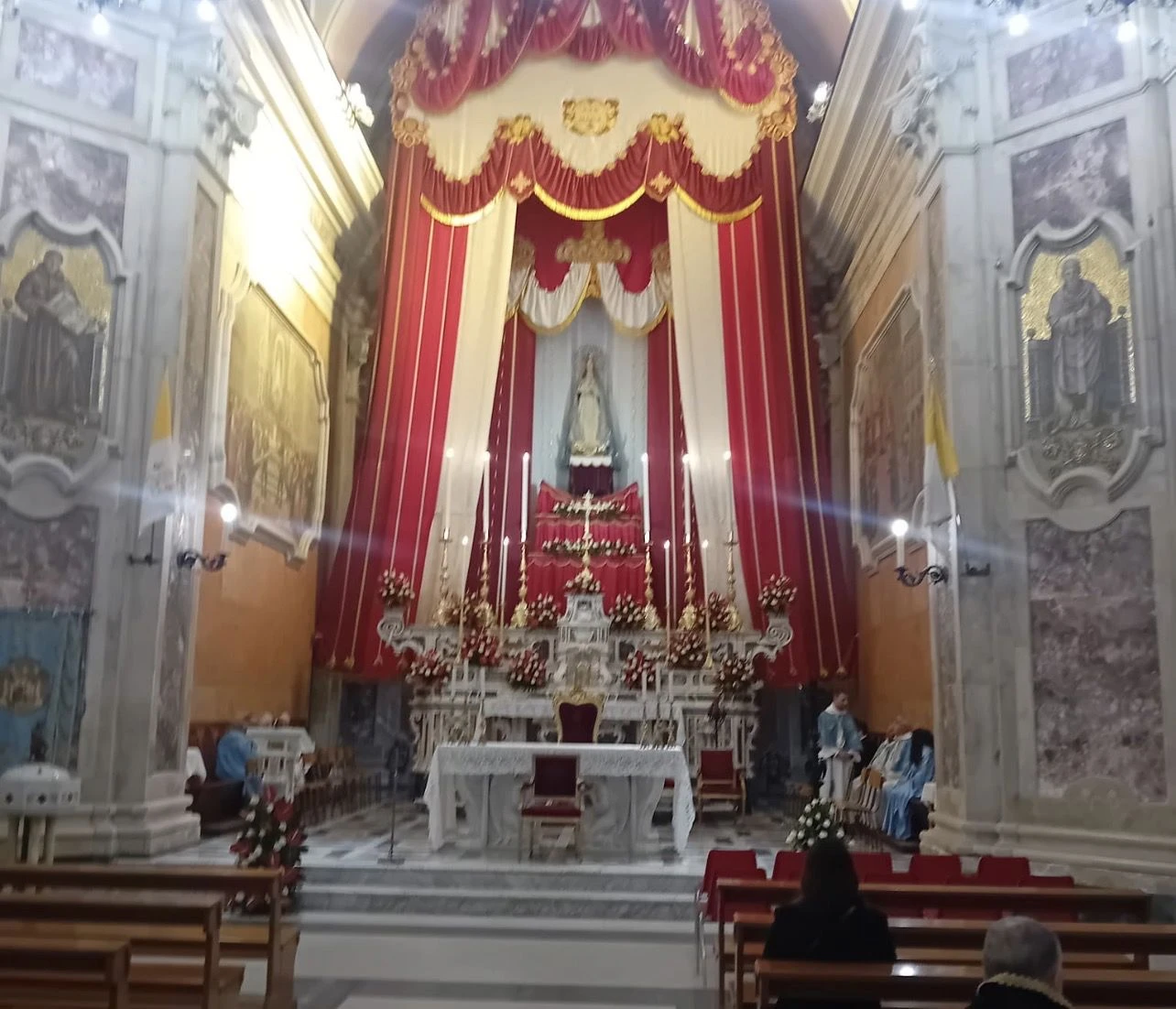 Immacolata a Catanzaro, Maniago: “Maria ci invita a non rassegnarci e a diventare costruttori di pace”