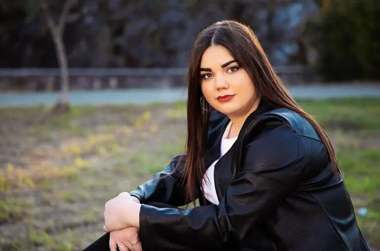 images Esce il singolo "Come sto senza te", della giovane cantante calabrese Alessia Curcio