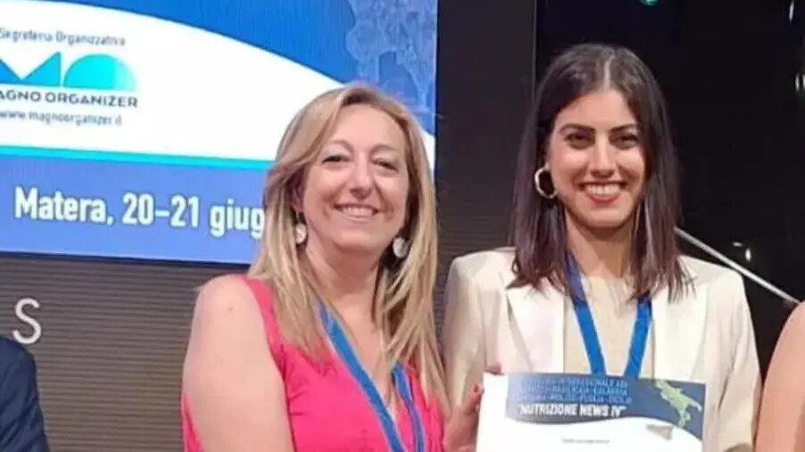 Premio dell'Associazione di dietetica e nutrizione alla lametina Martina Di Cello images Premio dell'Associazione di dietetica e nutrizione alla lametina Martina Di Cello
