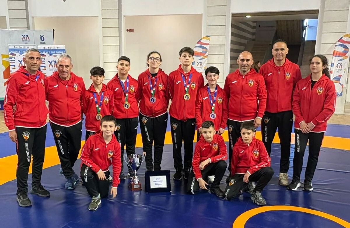 images Vigili del Fuoco Reggio Calabria sul tetto d'Italia: sono loro i Campioni Under 13 di lotta