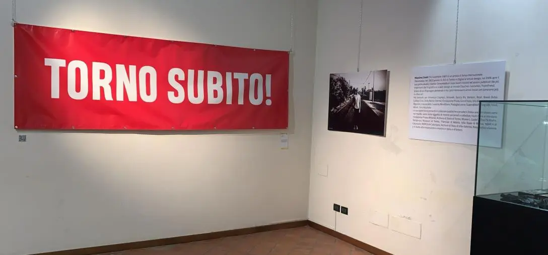 images Acri, prorogata la mostra di Massimo Sirelli al Maca per celebrare i 30 anni di carriera 