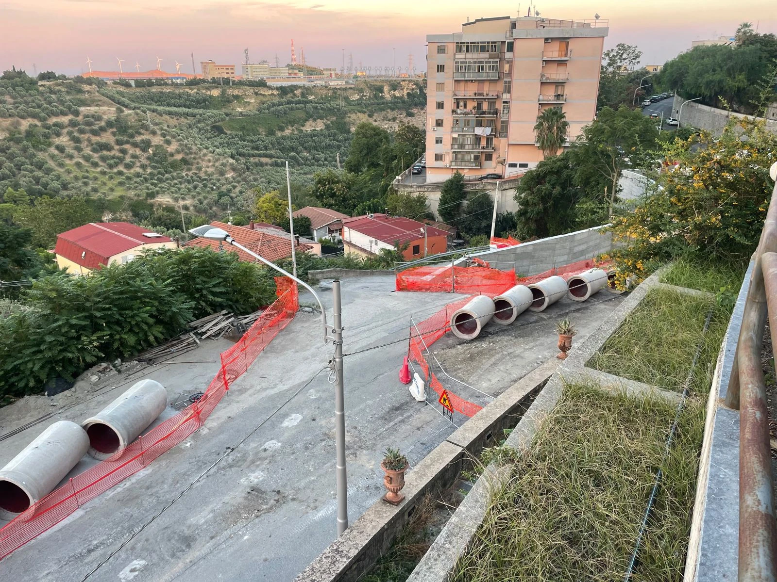 Slitta la fine dei lavori a viale dei Normanni, attesa per il cambio di marcia e per l'isola pedonale in centro