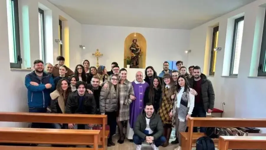 Catanzaro, all'UMG la messa per gli universitari, don Corapi: "Siate pieni di speranza" images Catanzaro, all'UMG la messa per gli universitari, don Corapi: "Siate pieni di speranza"