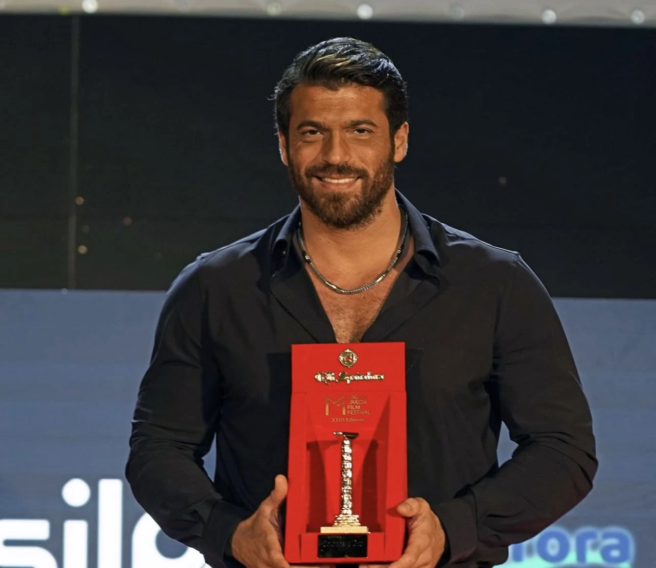 MGFF, Can Yaman inaugura la XXIII edizione: "La bellezza di questa terra mi ha influenzato in positivo"