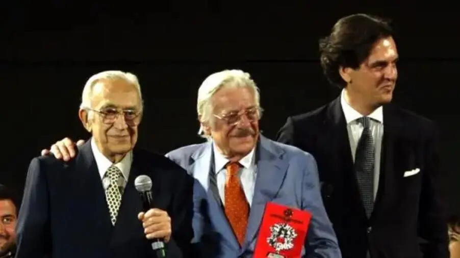 images L’arte di Michele Affidato tra il Marateale e Nation Award di Taormina