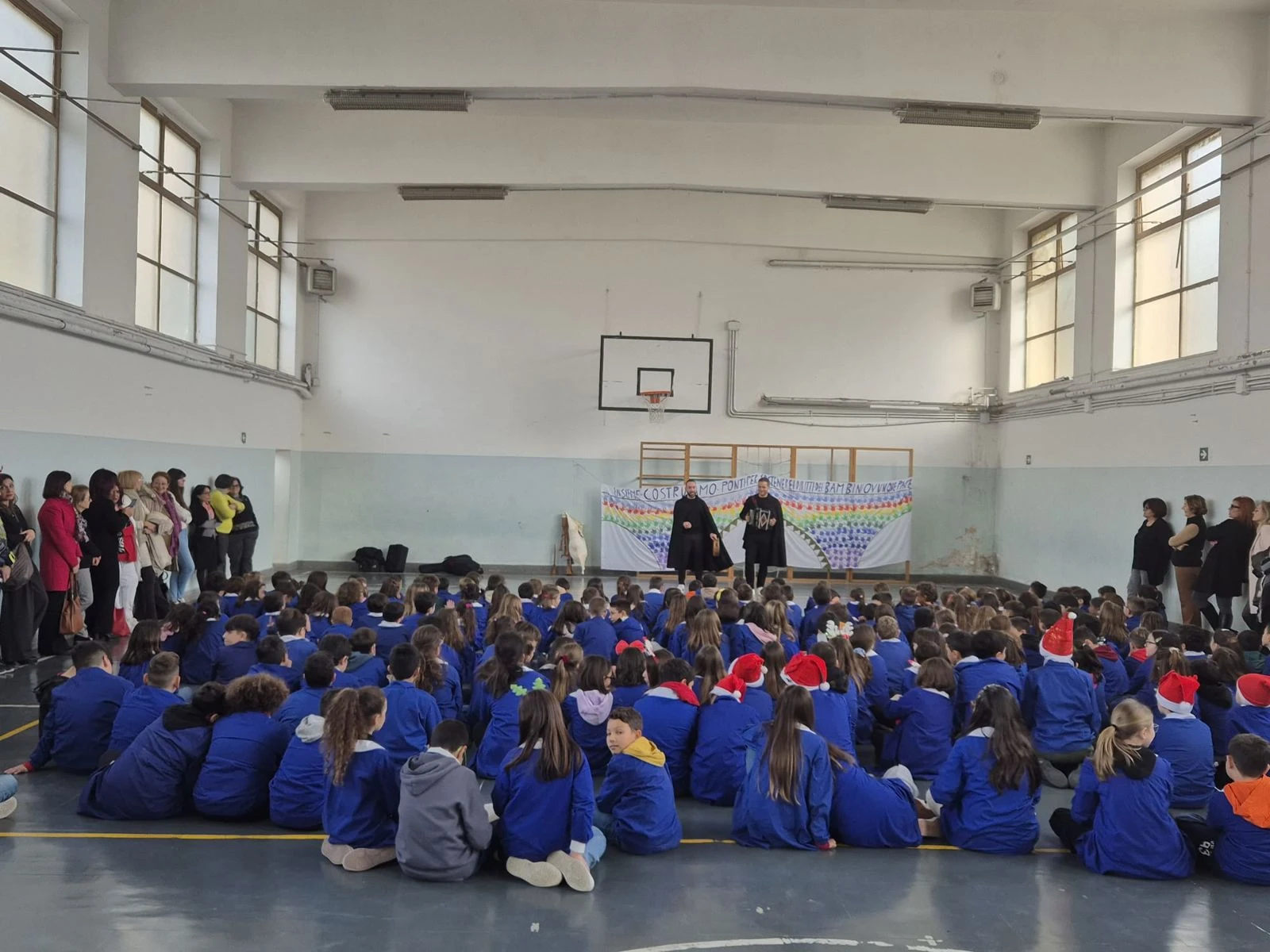 Grande entusiasmo per "Echi di un Natale Antico", il concerto dell'IC Catanzaro Mater Domini Nord Est Manzoni