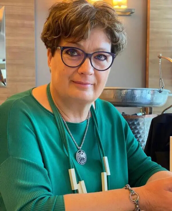 Teresa Sinopoli: “Cuore dell'educazione è fornire, ad un essere umano, strumenti per..” images Teresa Sinopoli: “Cuore dell'educazione è fornire, ad un essere umano, strumenti per..”