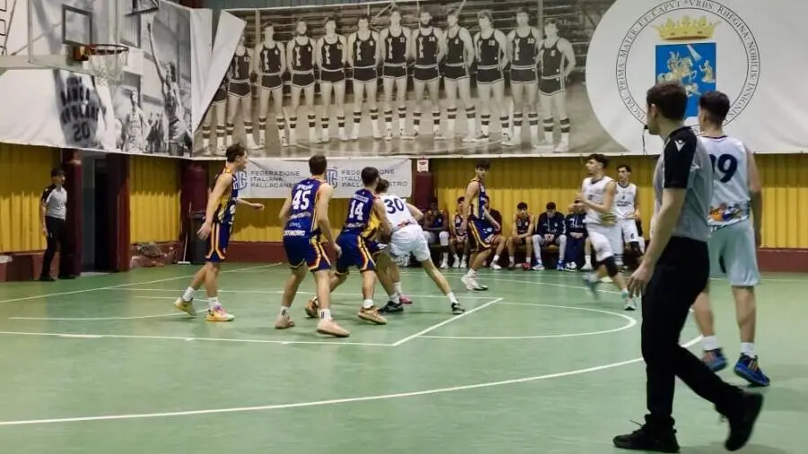 images Basket, Smaf Catanzaro travolge Botteghelle: dominio giallorosso 60-97