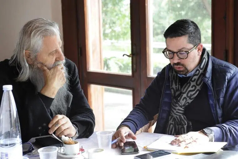 Max Marra, un artista in continua lotta con la materia images Max Marra, un artista in continua lotta con la materia