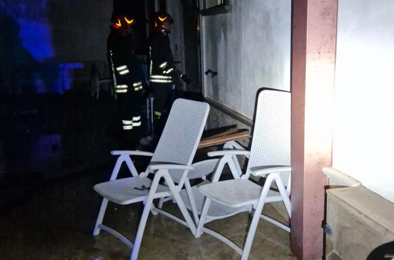 Esplosione al B&B di Mileto, il SIM Carabinieri: “Salvata una bambina di 10 anni”