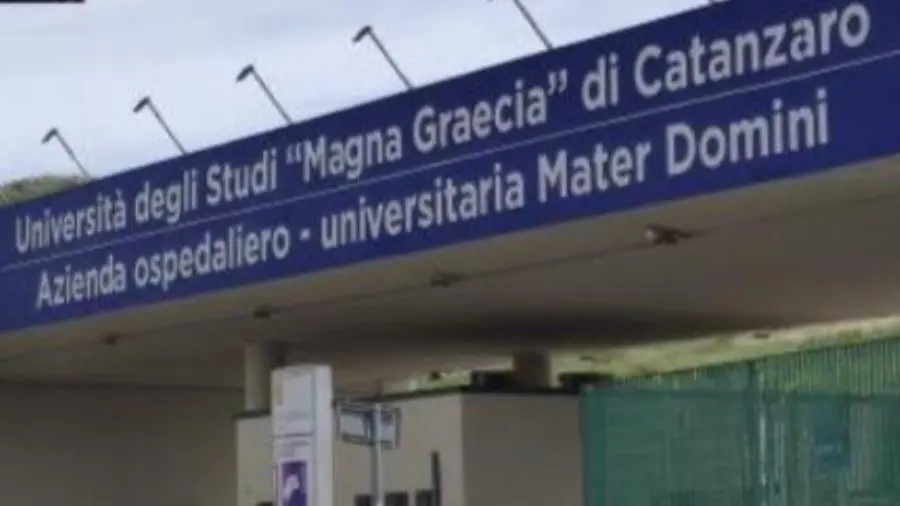 images Riorganizzazione Oculistica AOU Dulbecco: il prof Scorcia mantiene l’interim del reparto 