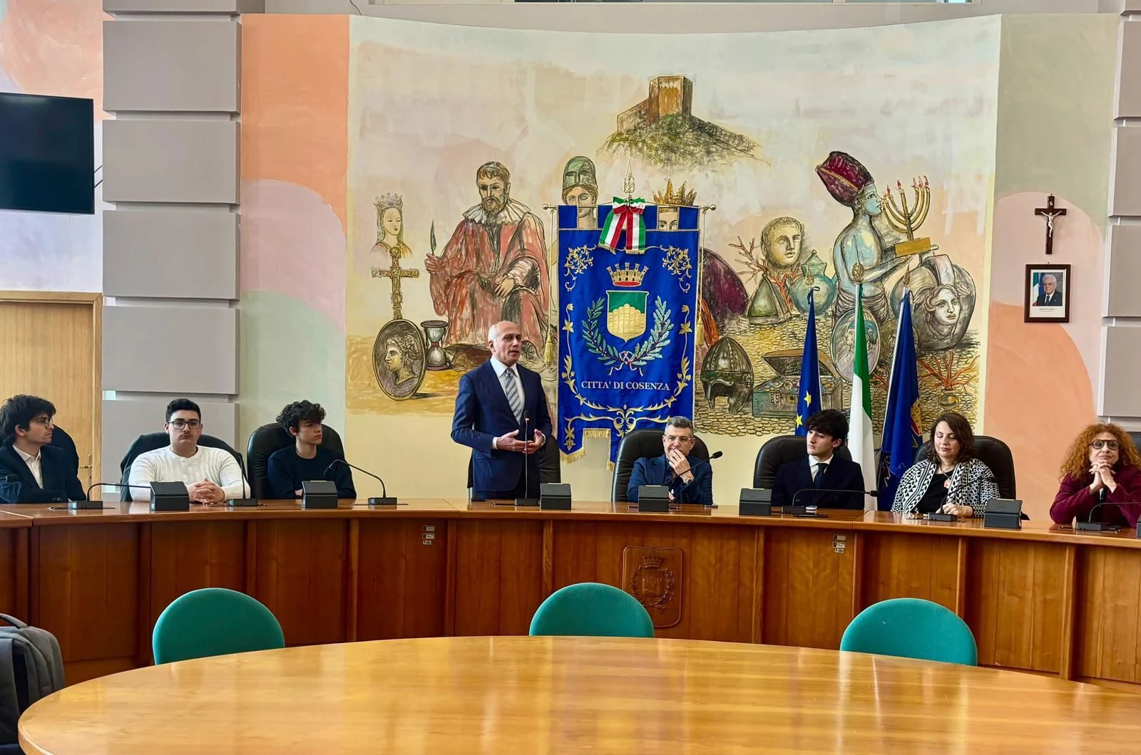 Cosenza tra le finaliste del titolo di Città Italiana dei Giovani 2026