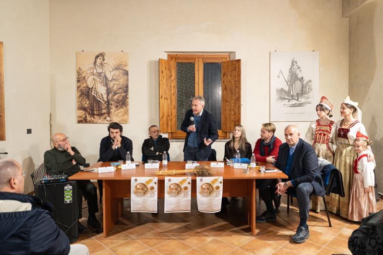 "Olio e pane, tra tradizione e cultura", successo per l'iniziativa a Caraffa images "Olio e pane, tra tradizione e cultura", successo per l'iniziativa a Caraffa