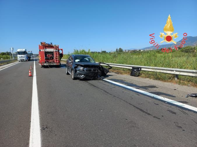 images Cosenza, tragedia continua sulla Statale 106: due morti e un ferito in un incidente