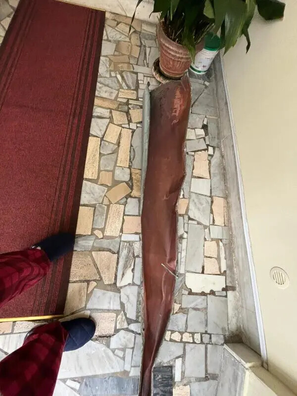 images Catanzaro, quel che resta del Duomo cade a pezzi: la paura dei residenti