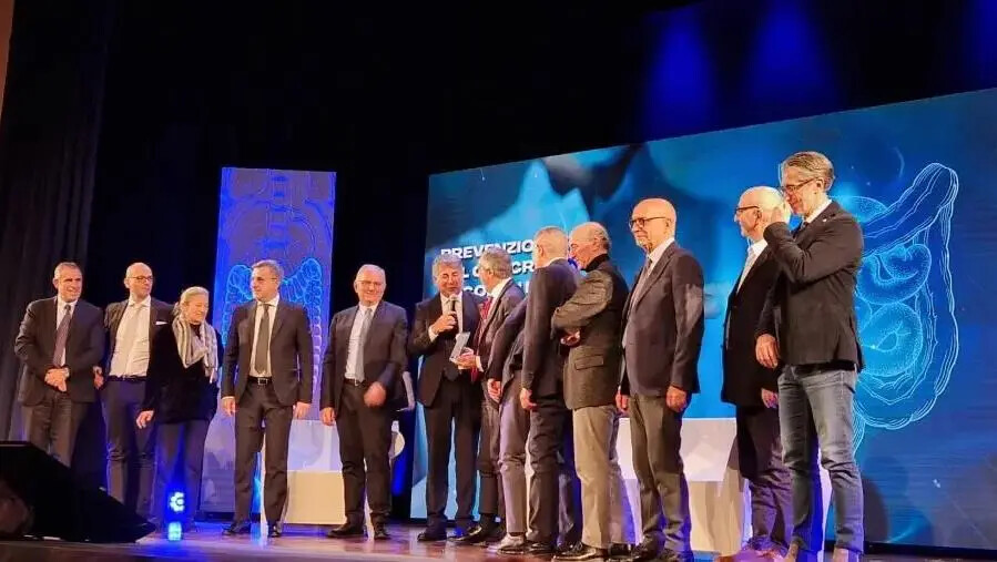 images Cancro del colon-retto, a Catanzaro l'evento nazionale: Calabria in prima linea per la prevenzione