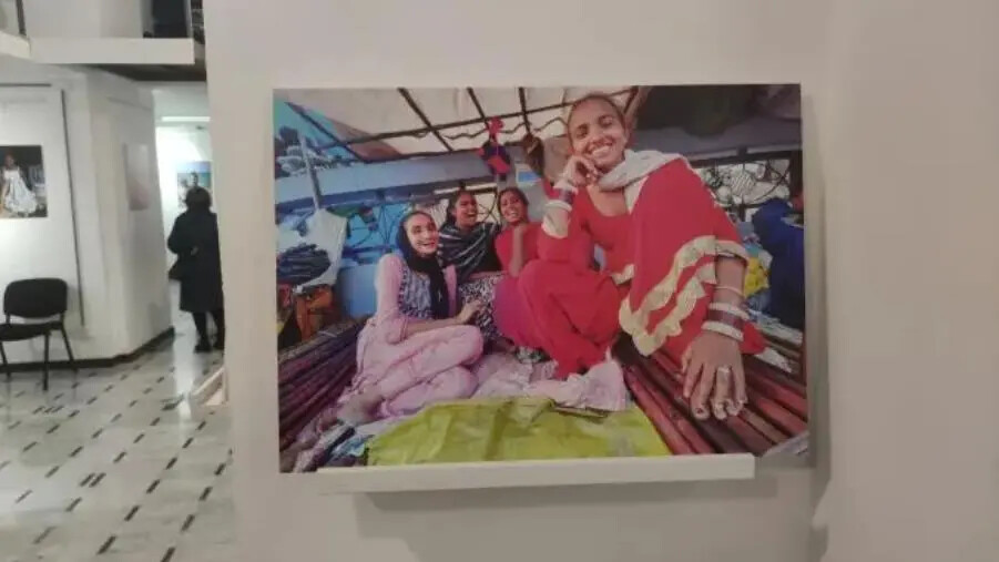 images Catanzaro, conclusa la mostra fotografica "RI-TRATTO di Donna": volti e storie oltre i confini