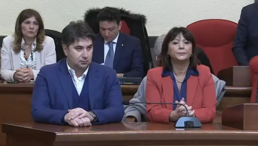 Emergenza idrica a Vibo, il consigliere regionale Lo Schiavo in Consiglio comunale: «Grave l’assenza di Sorical» images Emergenza idrica a Vibo, il consigliere regionale Lo Schiavo in Consiglio comunale: «Grave l’assenza di Sorical»